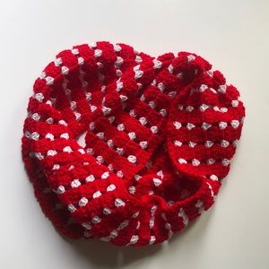 NEW! Red and white glitter crochet infinity cowl